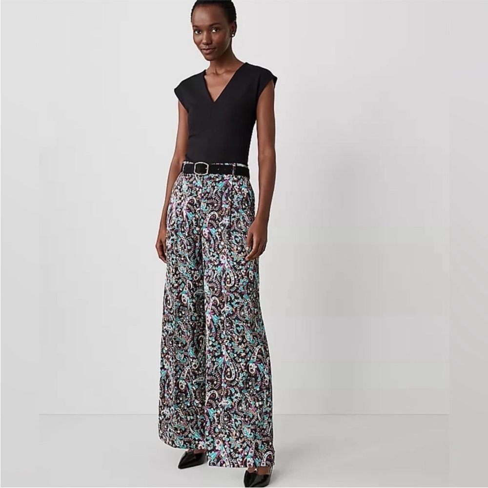 Ann Taylor Paisley Print SZ 6 Petite Trousers - Black and Purple